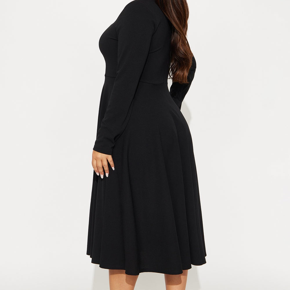 Alena Long Sleeve Midi Dress