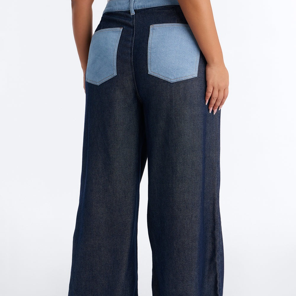 A Big Deal Adjuster Baggy Jeans