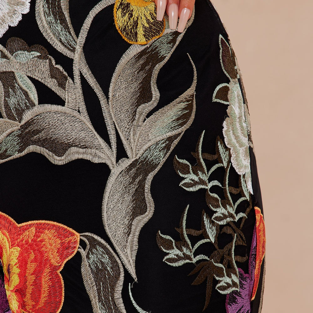 Adaila Floral Embroidered Pant
