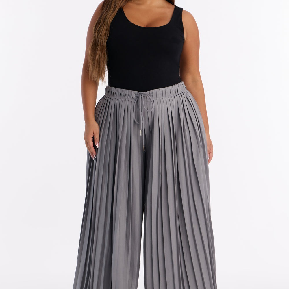Adele All Over Pleated Wide Leg Trouser