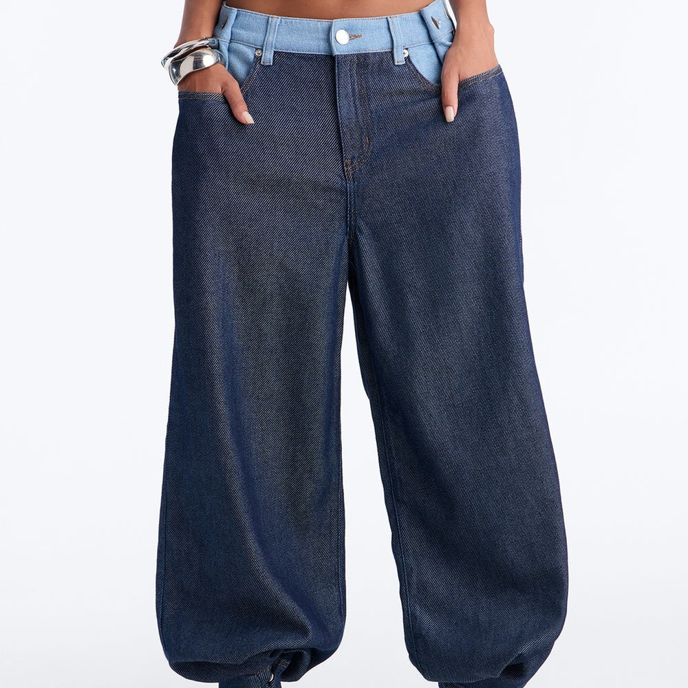 A Big Deal Adjuster Baggy Jeans