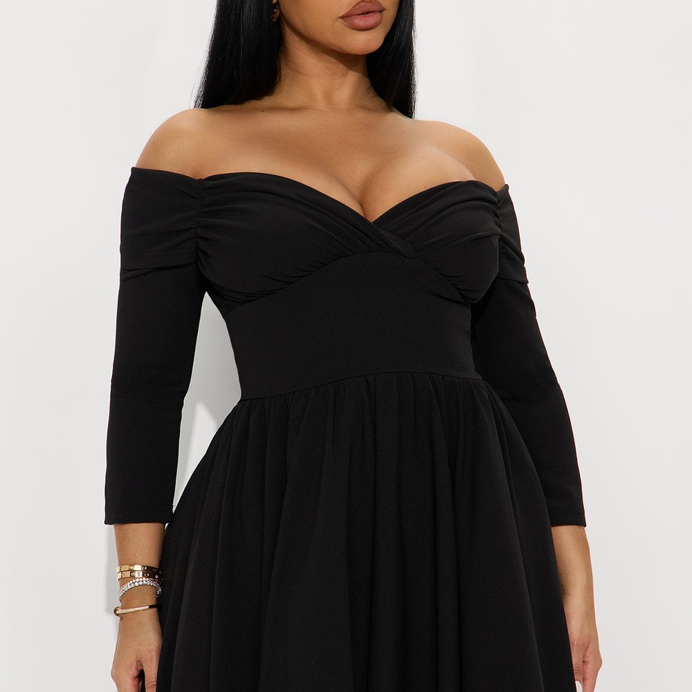 Abby Off Shoulder Crepe Knit Midi Dress