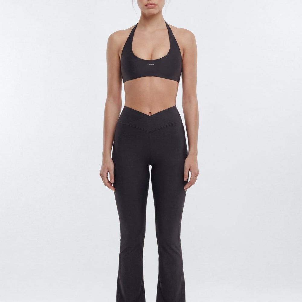 AirSculptâ¢ 32â3 Cross Front Mid Rise Flare Legging