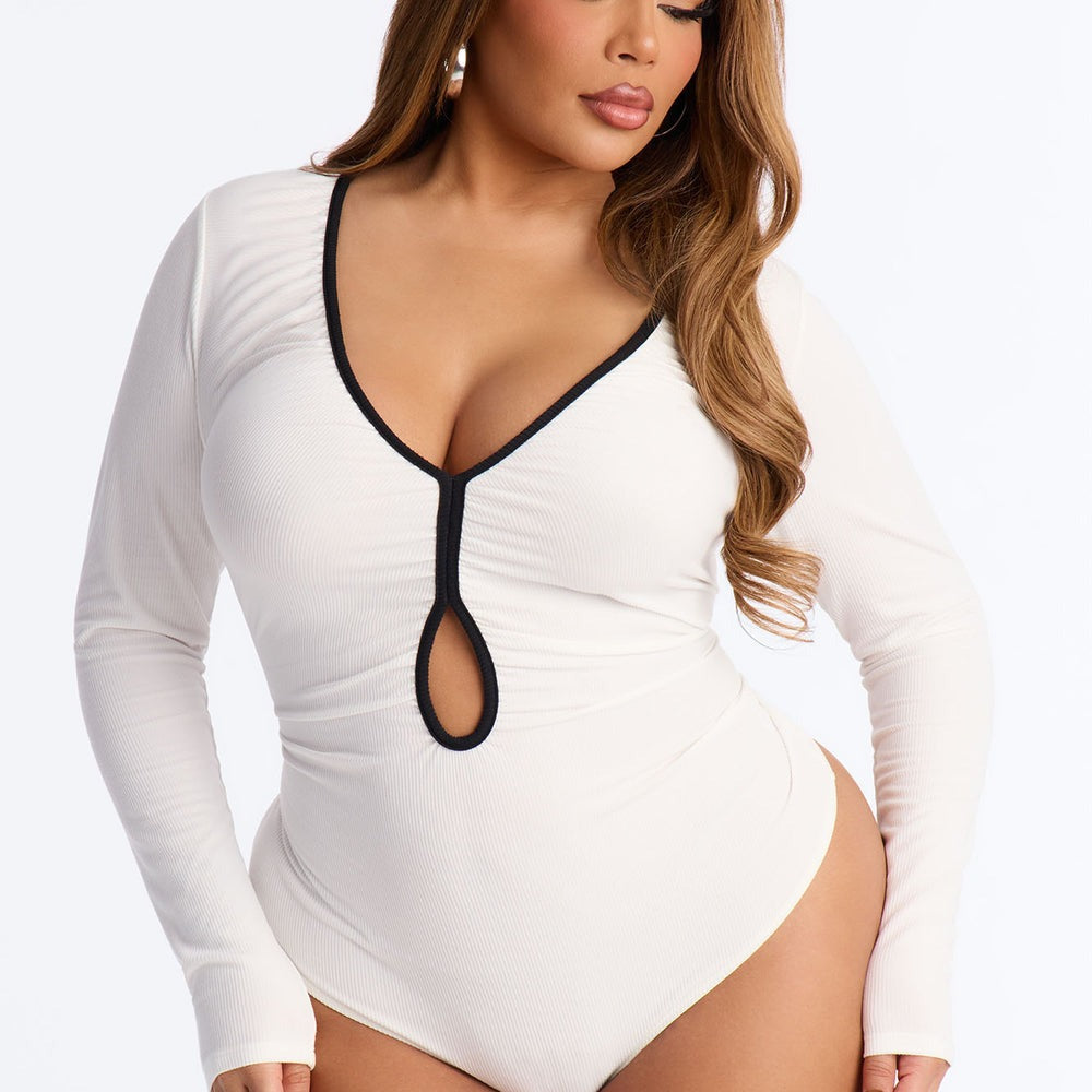 Aelita Keyhole Contrast Trim Ribbed Bodysuit