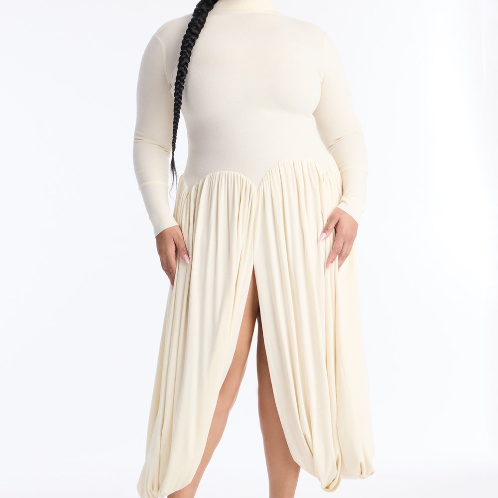 Alayna Long Sleeve Sweater Maxi Dress