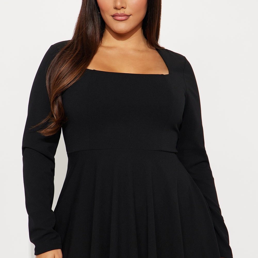 Alena Long Sleeve Midi Dress