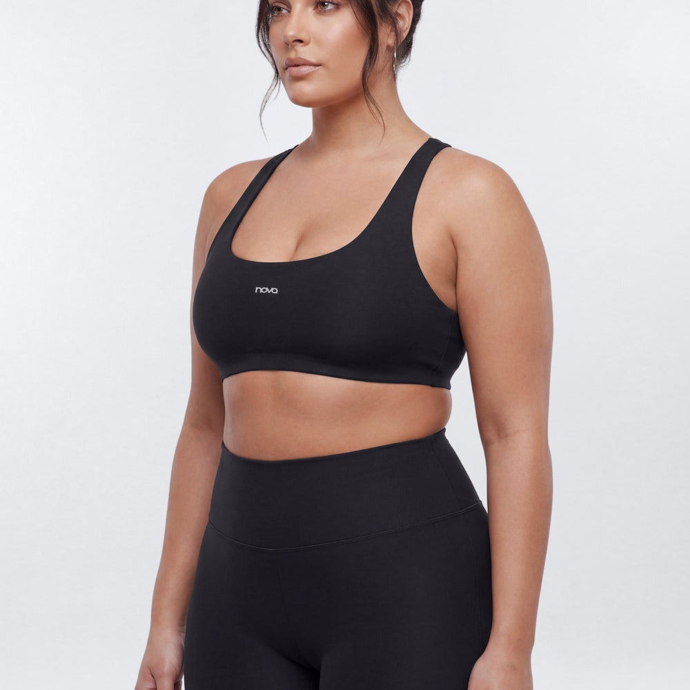 AirSculptâ¢ V Neck Sports Bra