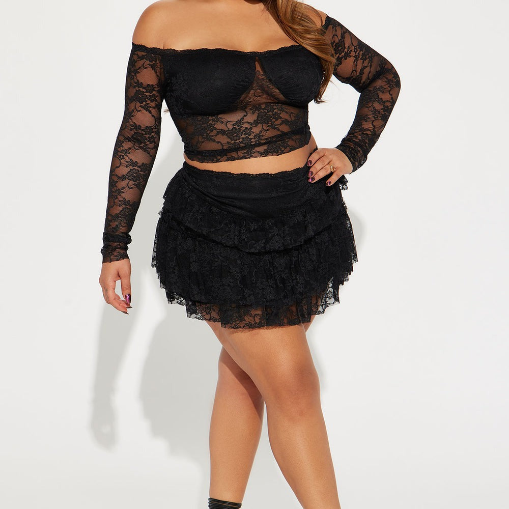 Adryana Ruffled Lace Skirt Set
